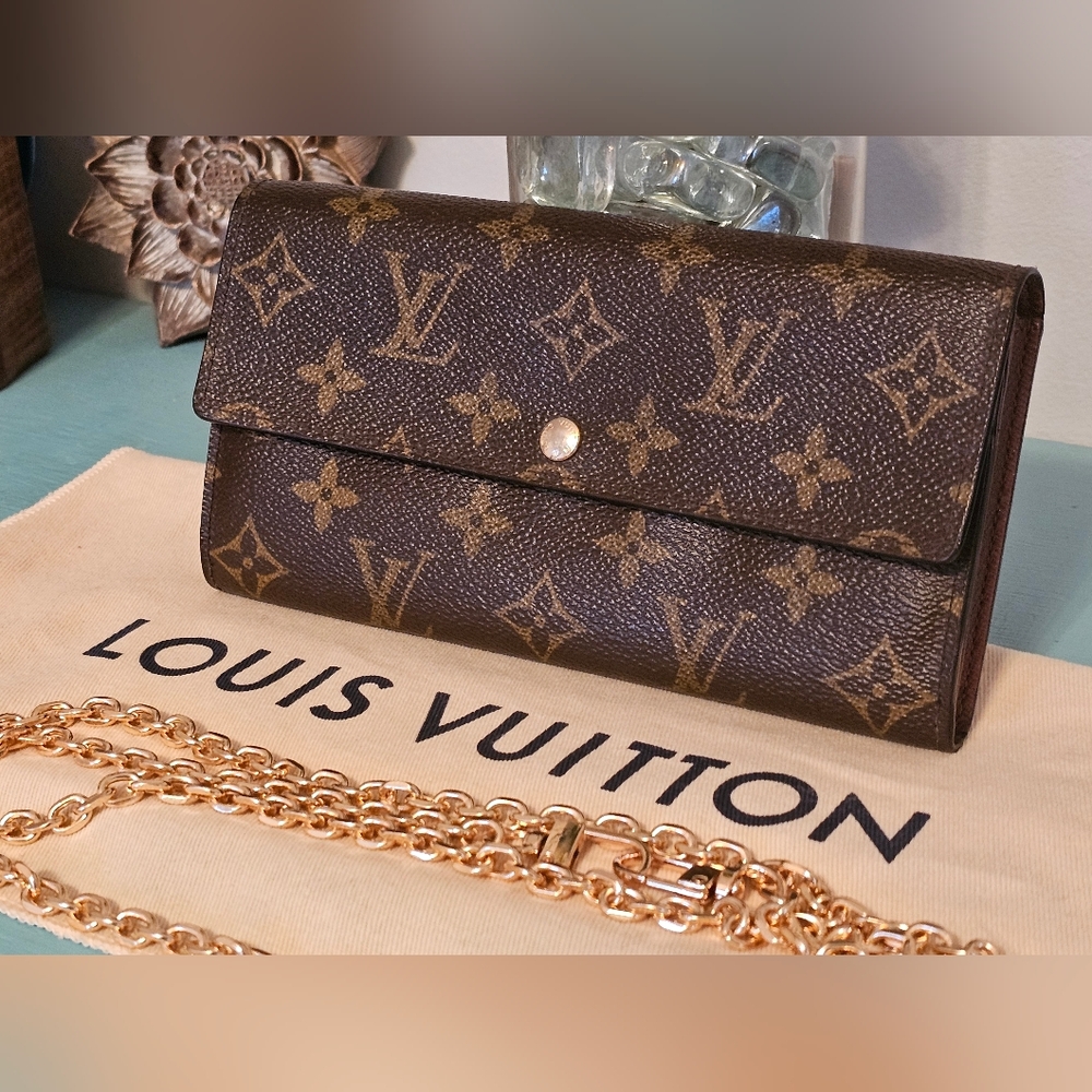 Louis Vuitton Brown Monogram Wallet - Picture 2 of 12
